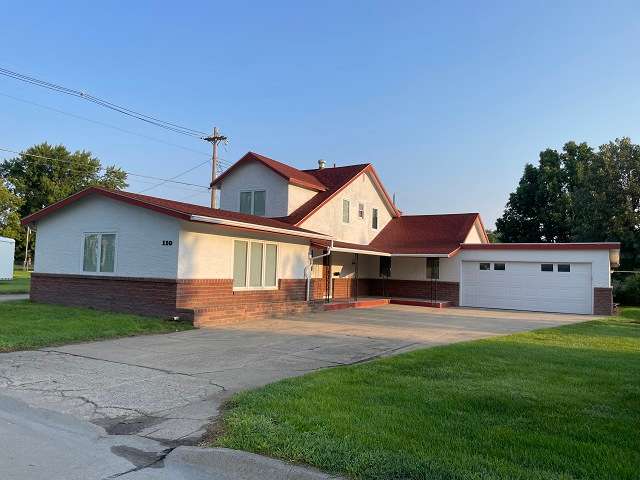 110 W 6th Street, Valentine, NE 69201